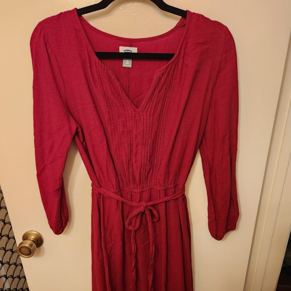 Women's Old Navy Cranberry Mid Length dress with tie - Size Medium Tall